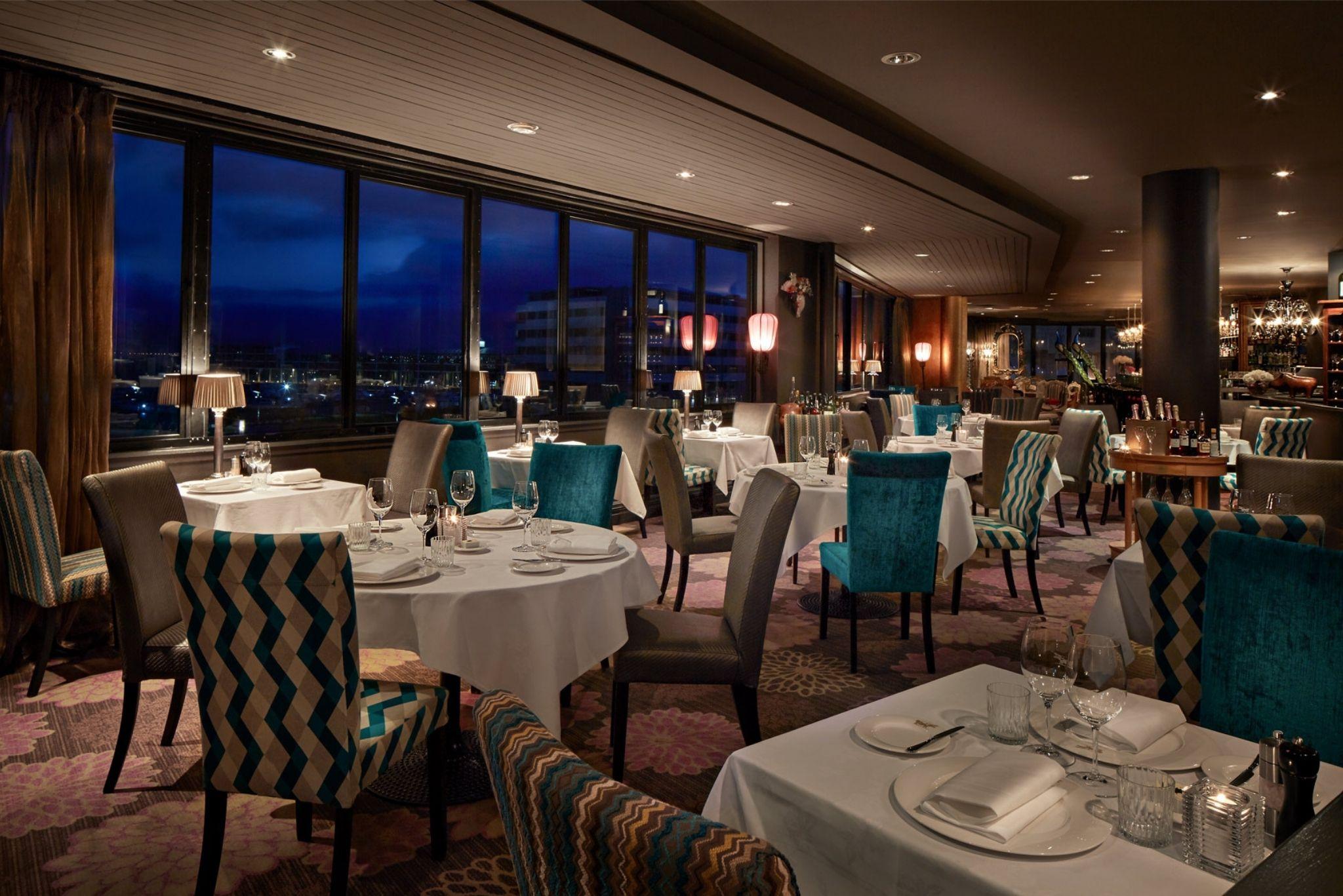 คิวที เวลลิงตัน อพาร์ตเมนต์ Hotel ภายนอก รูปภาพ Restaurant