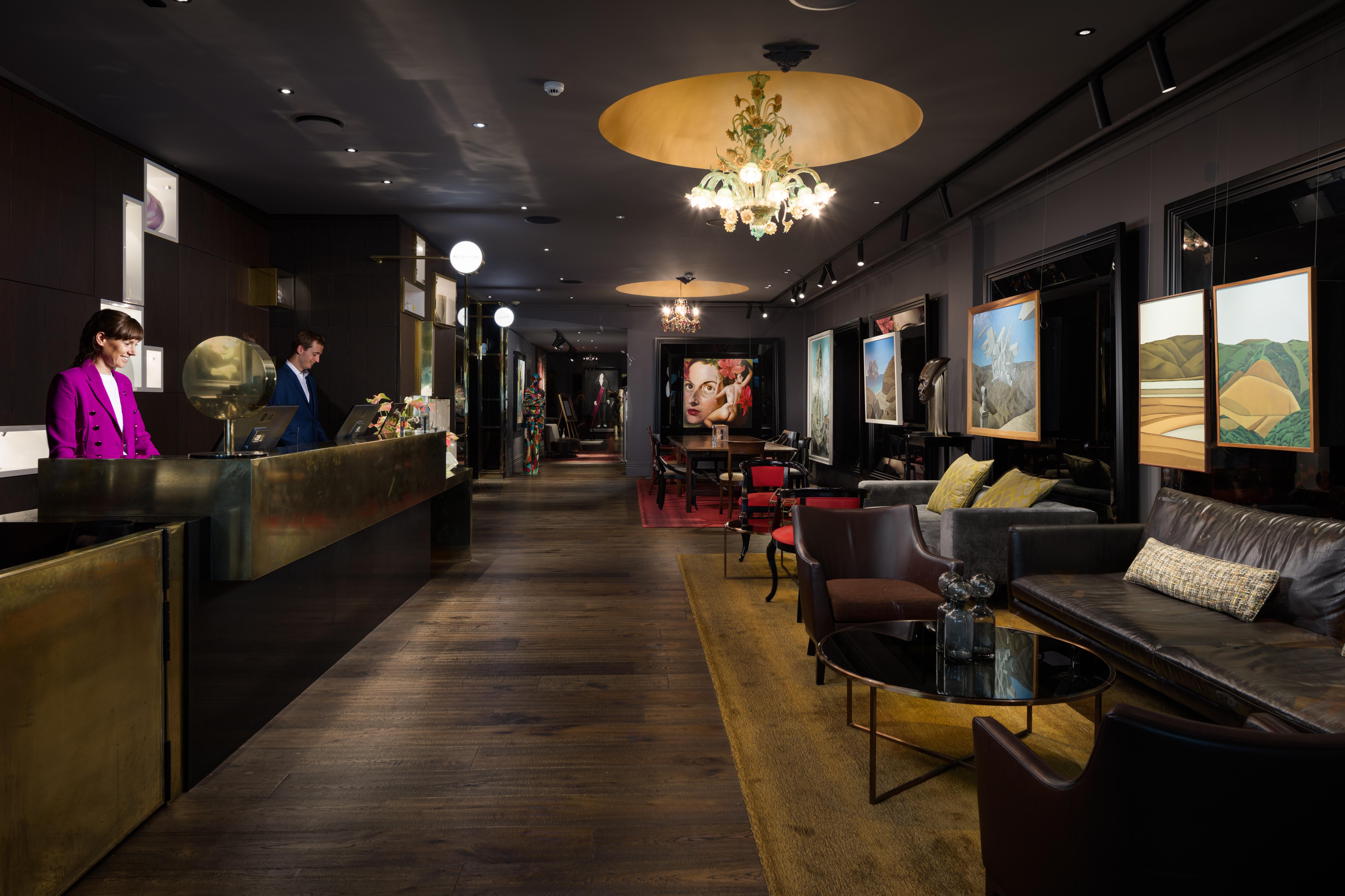 คิวที เวลลิงตัน อพาร์ตเมนต์ Hotel ภายนอก รูปภาพ The lobby of the hotel
