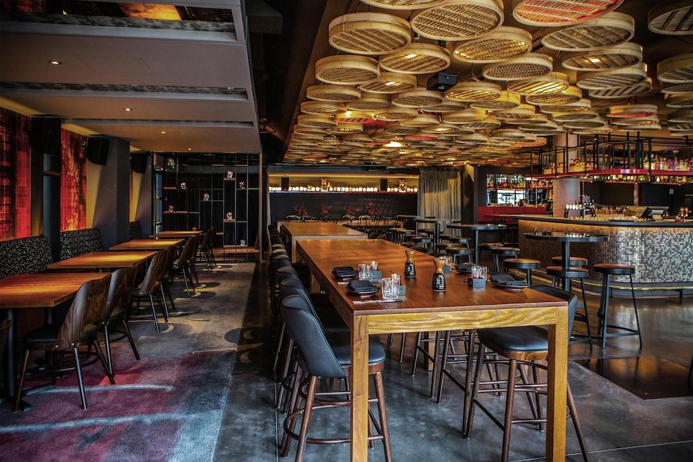 คิวที เวลลิงตัน อพาร์ตเมนต์ Hotel ภายนอก รูปภาพ Interior of the restaurant