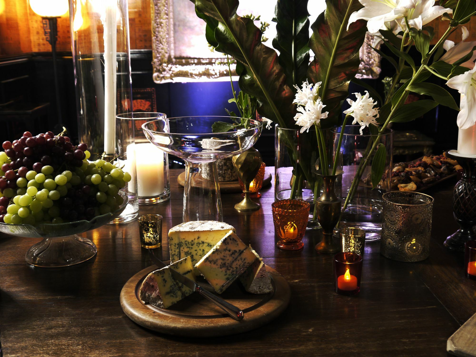 คิวที เวลลิงตัน อพาร์ตเมนต์ Hotel ภายนอก รูปภาพ A cheese board at a party